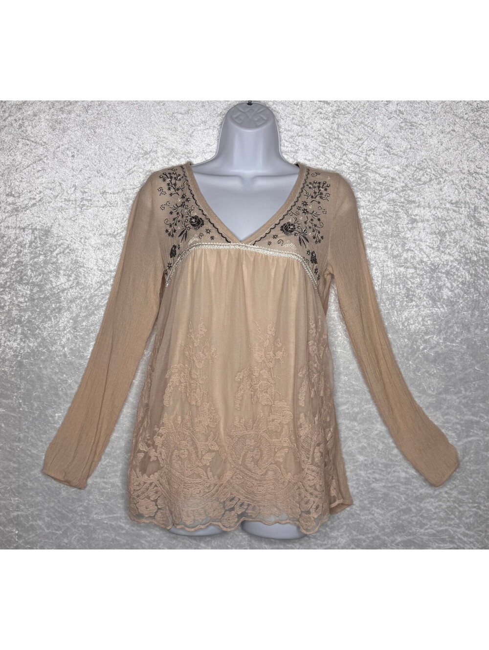Jolt Flowy Bohemian-Style Embroidered Blouse Size Small